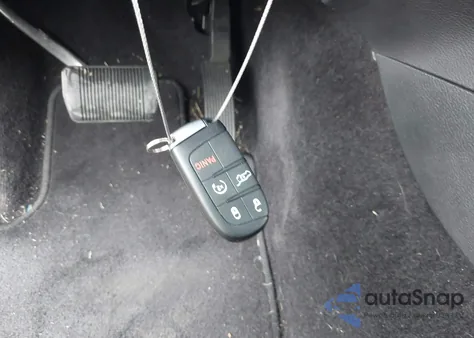 2017 Jeep Grand Cherokee Altitude 4X4 z USA, uszkodzony, nr VIN 1C4RJFAGXHC919016